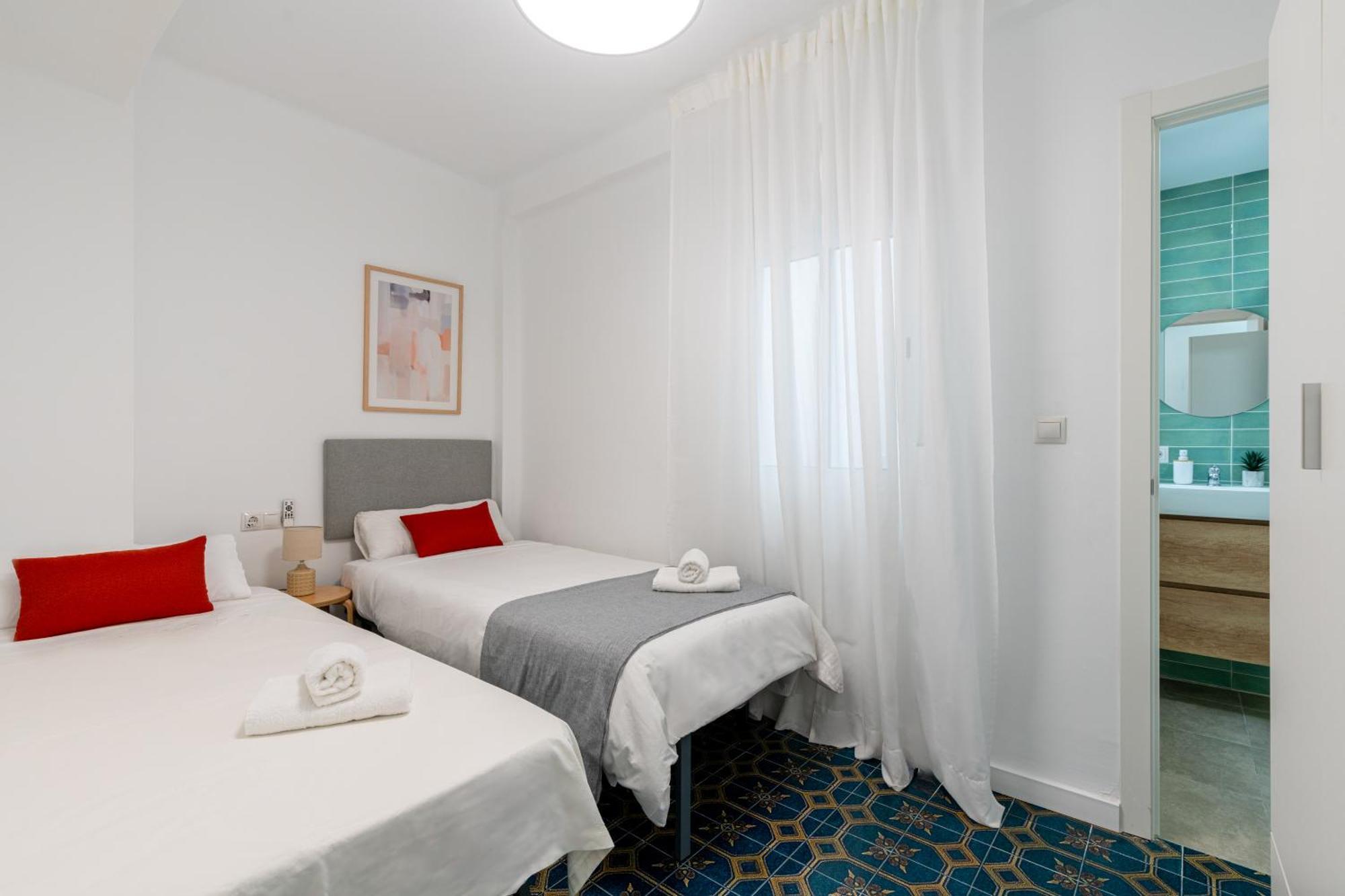 Appartement Piso Elegante Y Nuevo De 3 Y 2 Banos Sevilla